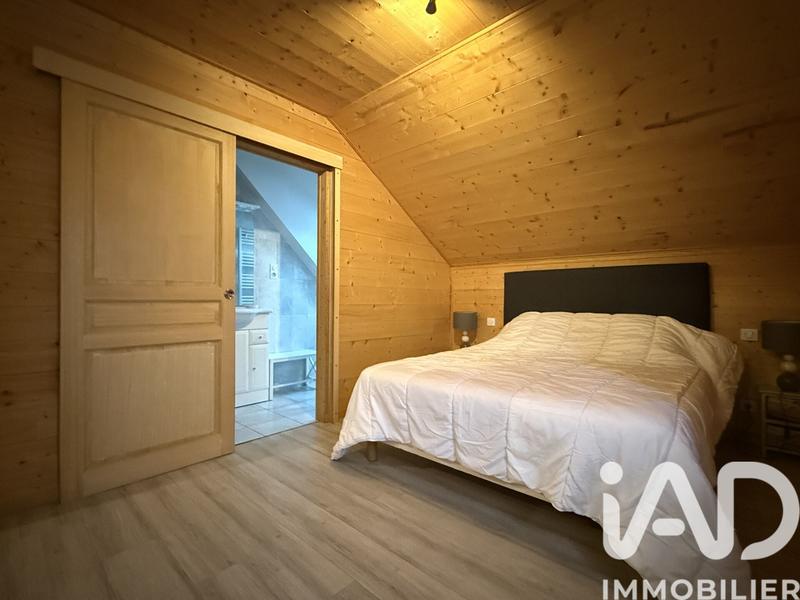 Maison - 250 m² - 11 pièces