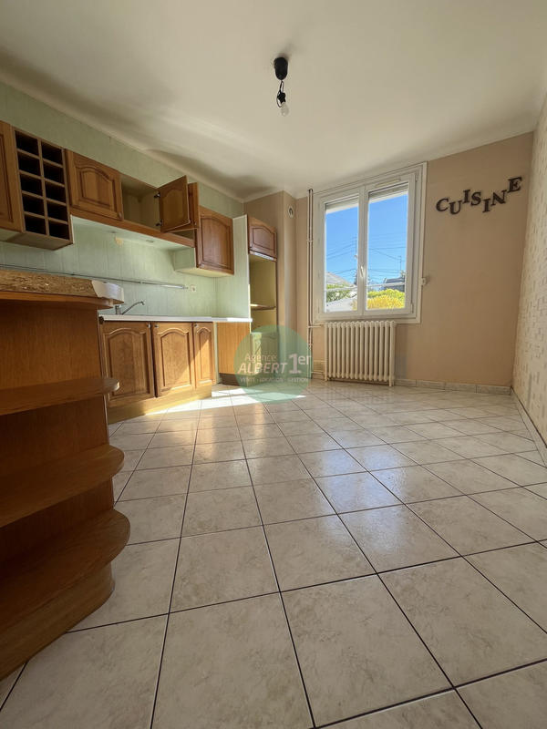 Maison - 95 m² - 4 pièces