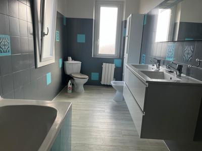 Maison - 92 m² - 4 pièces