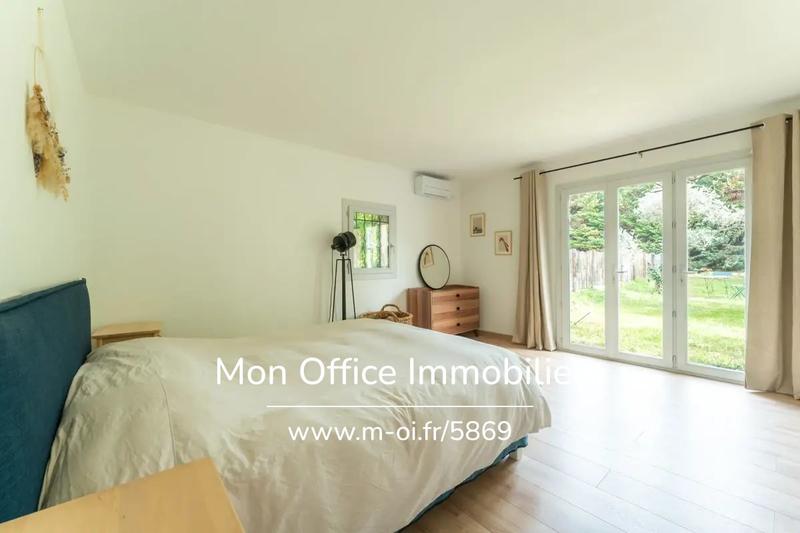 Villa - 180 m² - 5 pièces