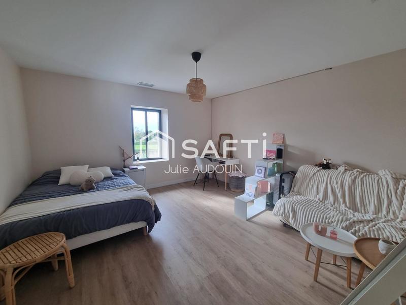 Maison - 240 m² - 9 pièces