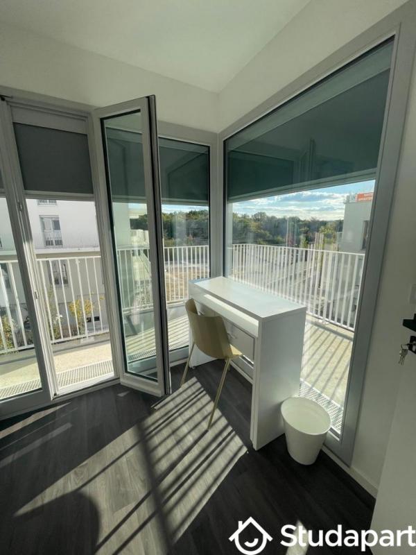 Chambre - 11 m² - 1 pièce