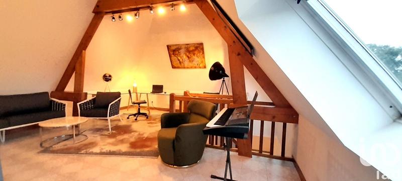 Maison - 252 m² - 6 pièces