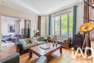 Maison - 176 m² - 7 pièces