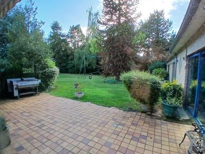 Maison - 260 m² - 9 pièces