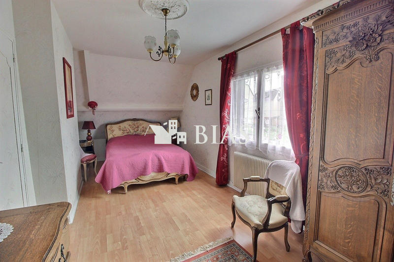 Maison - 127 m² - 5 pièces