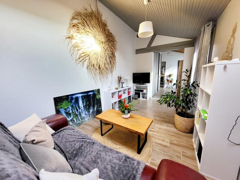 Maison - 186 m² - 8 pièces