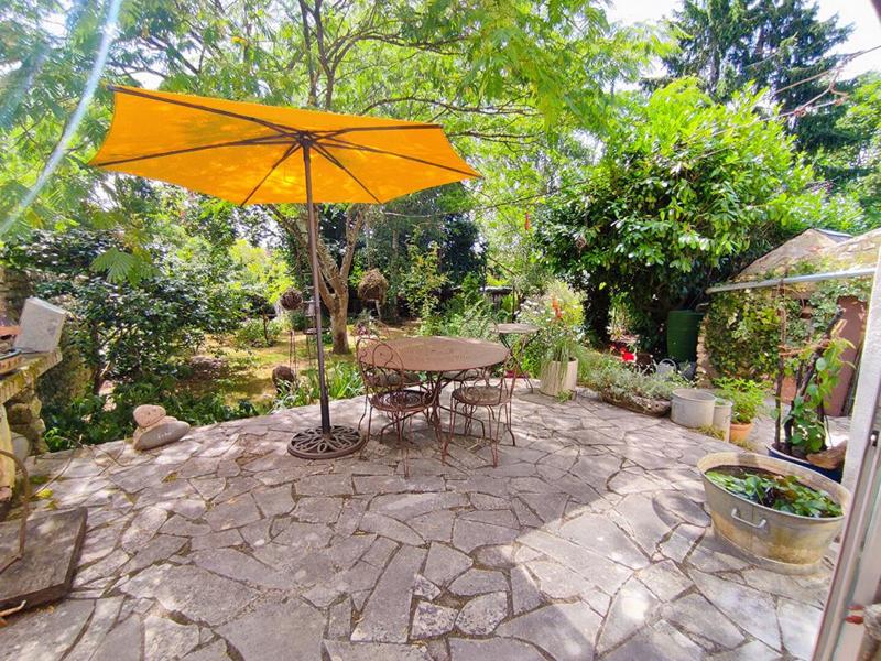 Maison - 183 m² - 7 pièces