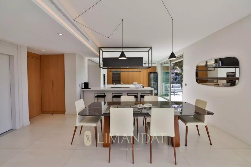 Villa - 330 m² - 10 pièces