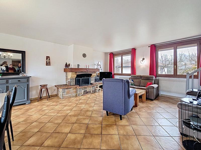 Maison - 127 m² - 5 pièces