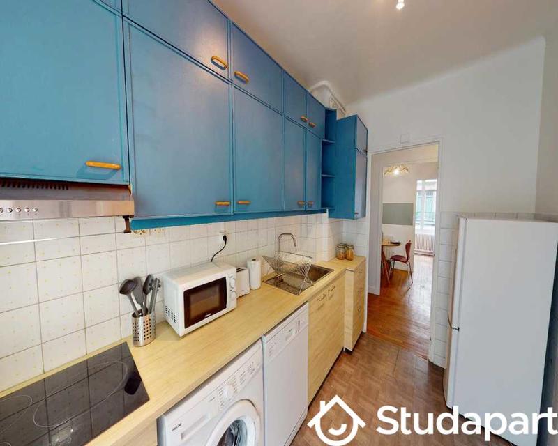 Chambre - 70 m² - 1 pièce