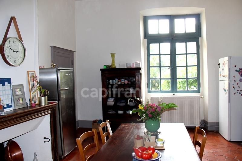 Château - 815 m² - 15 pièces