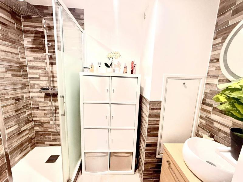 Appartement - 102 m² - 4 pièces