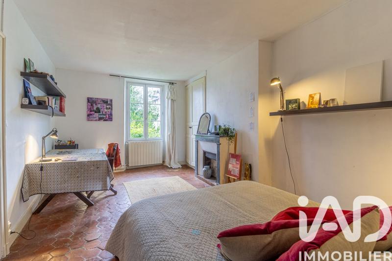 Maison - 210 m² - 7 pièces