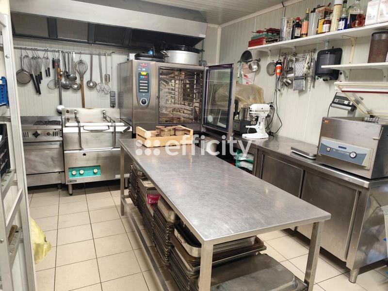 Entrepôt - 208 m² - 5 pièces