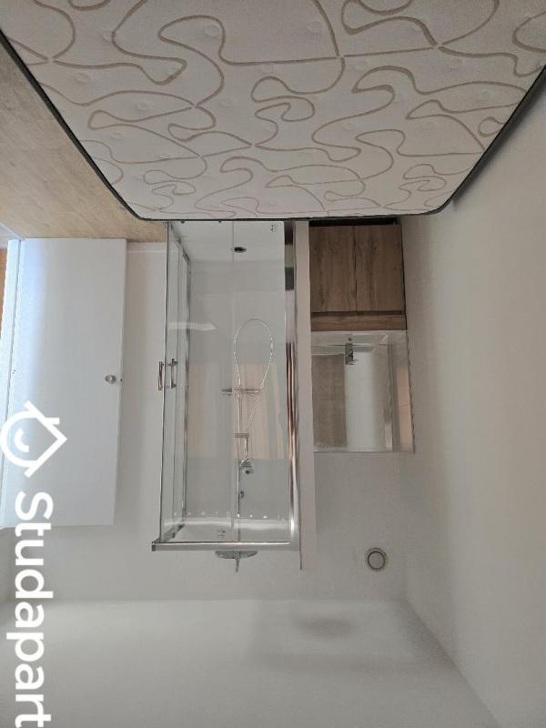 Chambre - 15 m² - 1 pièce