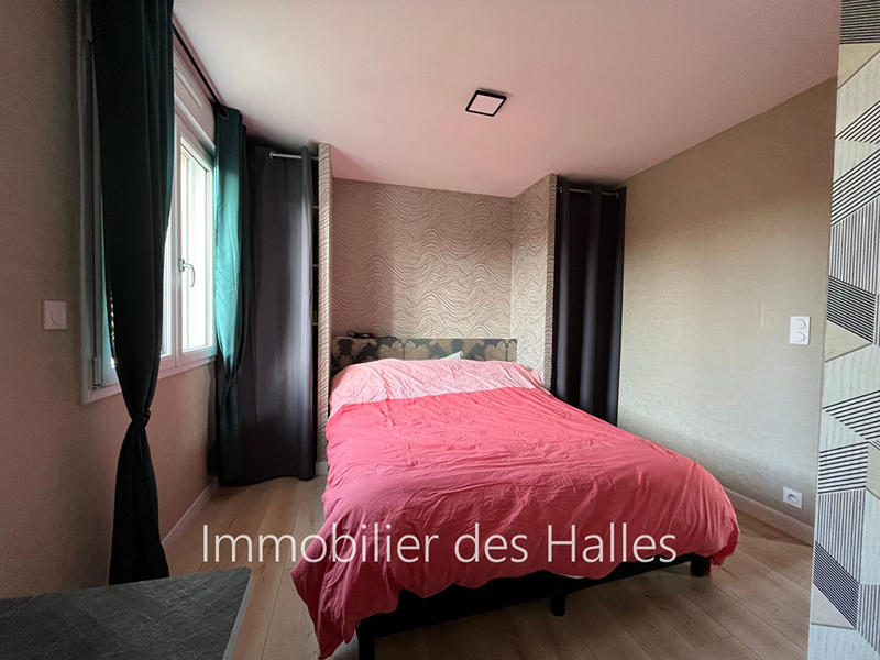 Maison - 161 m² - 9 pièces