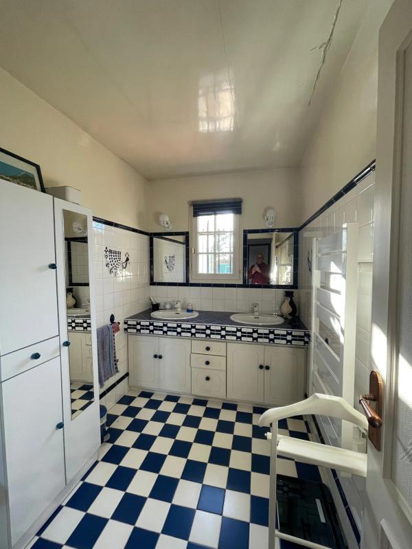 Maison - 205 m² - 7 pièces