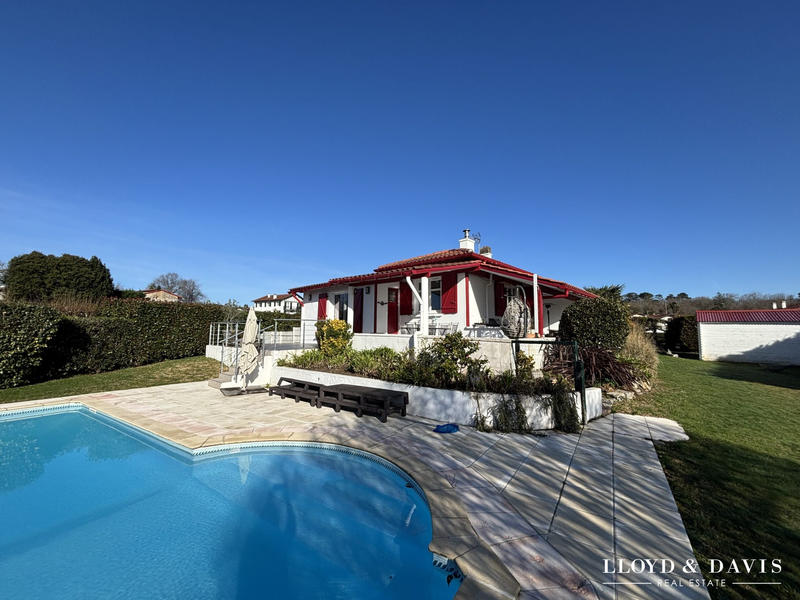 Maison contemporaine - 145 m² - 6 pièces