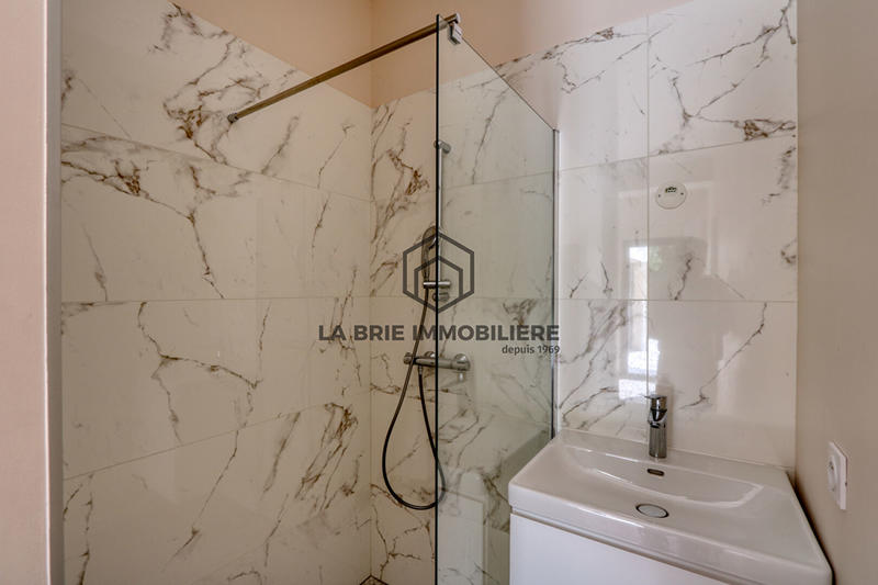 Maison - 139 m² - 7 pièces