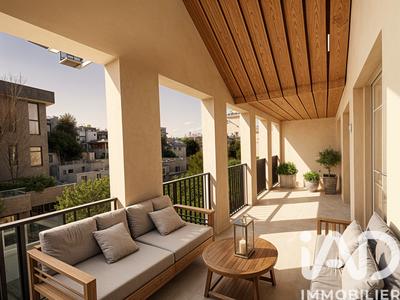 Appartement - 100 m² - 4 pièces