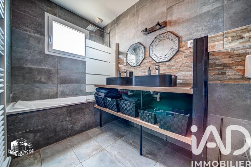 Maison - 125 m² - 6 pièces