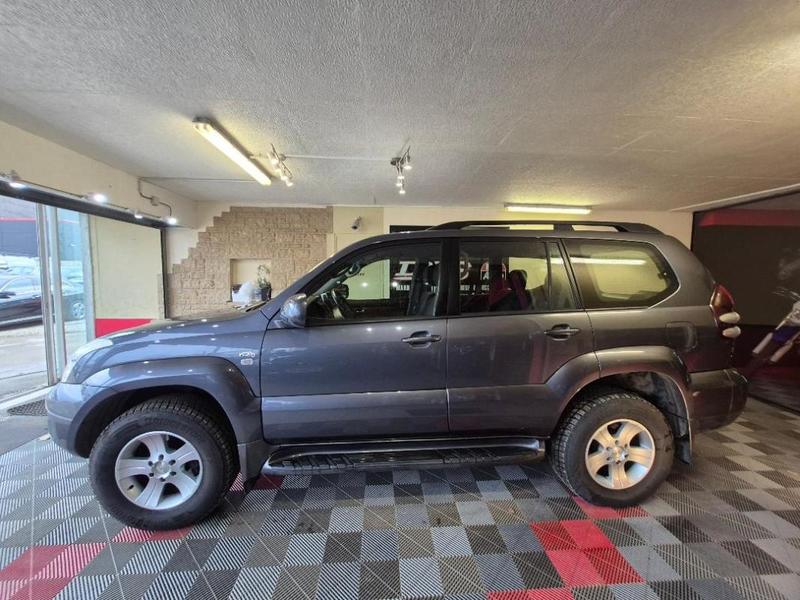 Toyota Land Cruiser d-4d Vx Gps Clim Carnet Attelage