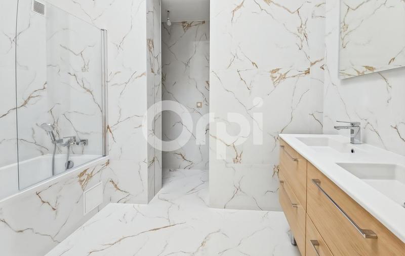 Appartement - 153 m² - 4 pièces