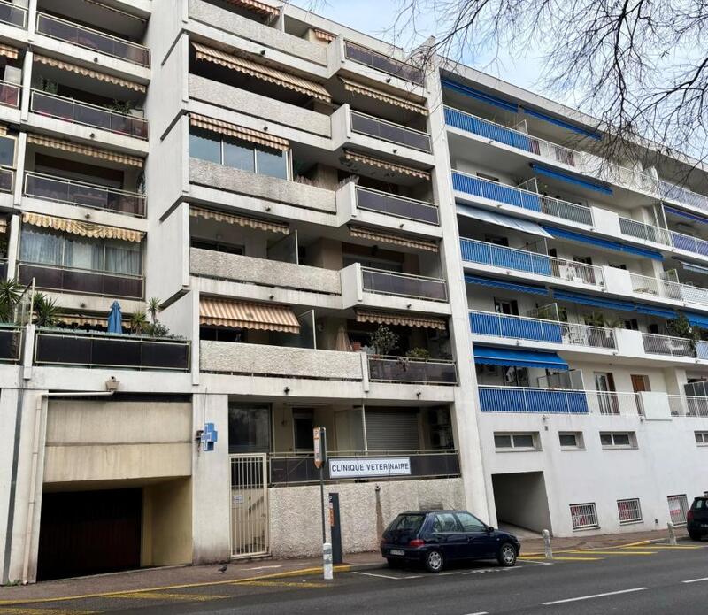 Local commercial - 95 m²