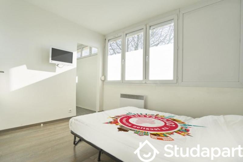 Chambre - 15 m² - 1 pièce