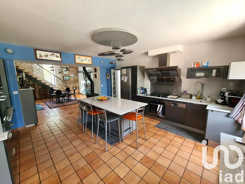 Maison - 248 m² - 8 pièces