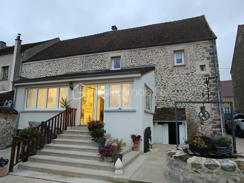 Maison de village - 181 m² - 5 pièces