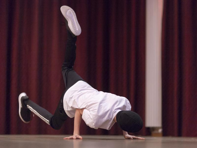 Kid's tour - breakdance