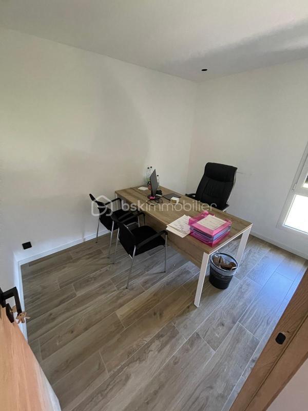 Bureau - 64 m² - 4 pièces