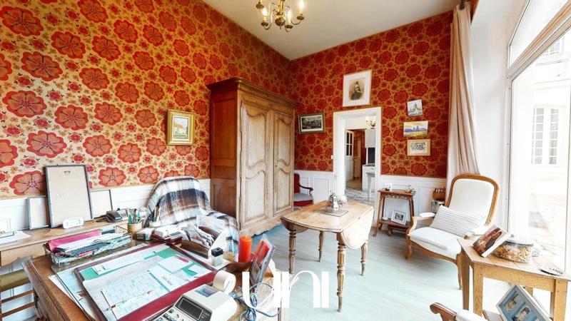 Maison - 208 m² - 8 pièces