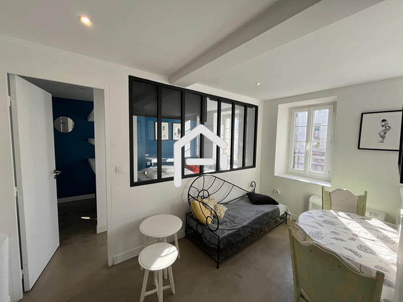 Immeuble - 325 m² - 11 pièces