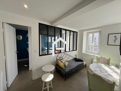 Immeuble - 325 m² - 11 pièces