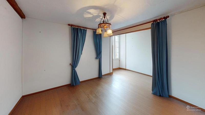 Maison - 180 m² - 9 pièces