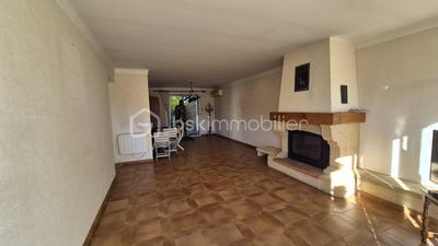 Maison - 152 m² - 7 pièces