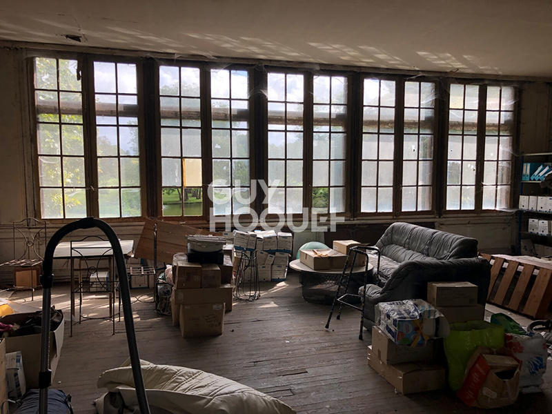 Maison - 900 m² - 3 pièces