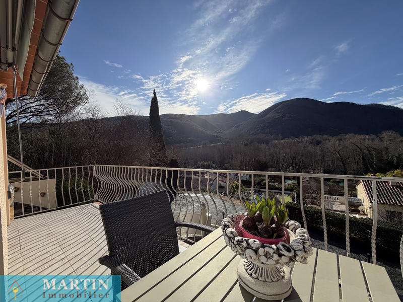 Maison - 140 m² - 5 pièces