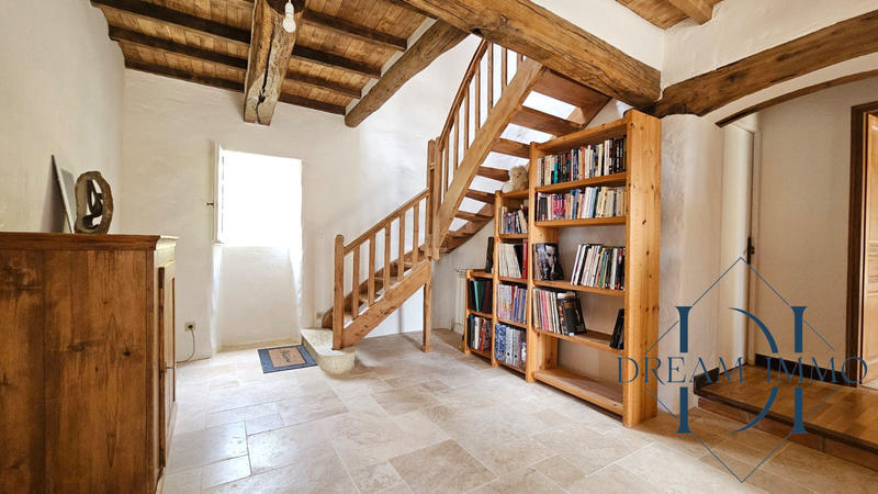 Maison - 308 m² - 5 pièces