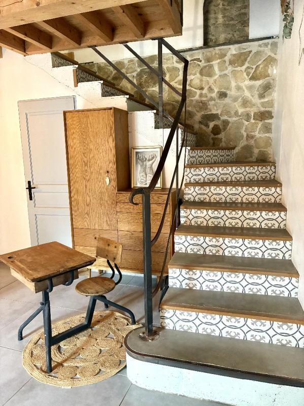 Maison en pierre - 216 m² - 8 pièces