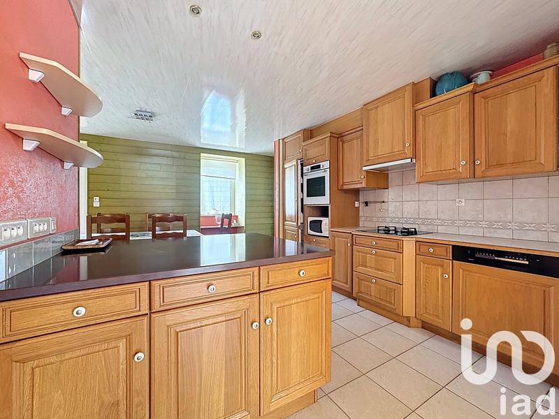 Maison - 167 m² - 8 pièces