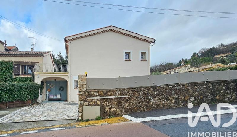 Maison - 137 m² - 7 pièces