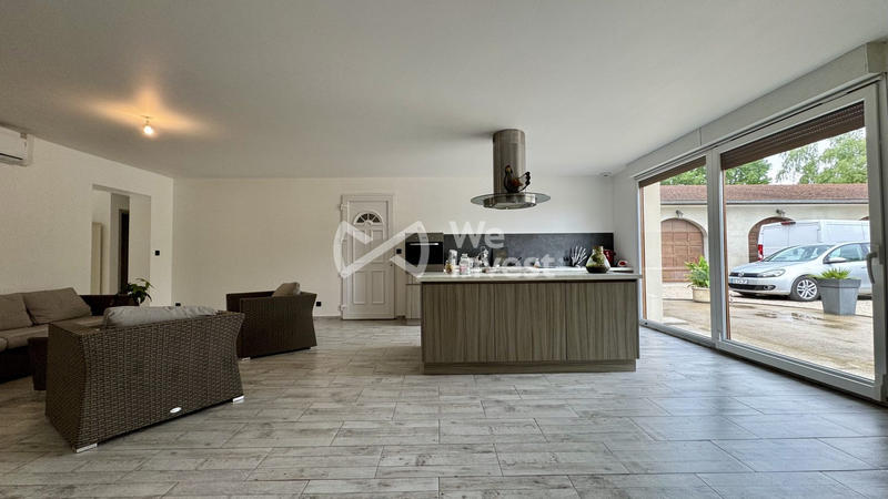 Villa - 215 m² - 14 pièces