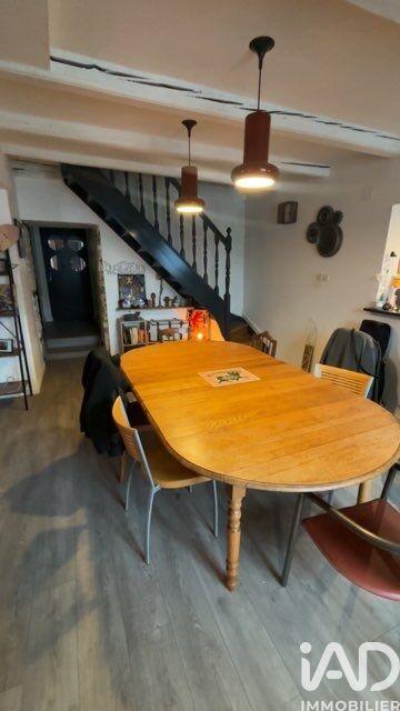 Maison - 111 m² - 7 pièces