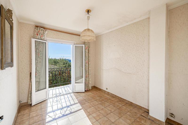 Villa - 100 m² - 4 pièces