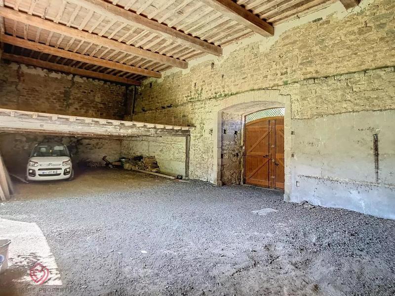 Demeure - 170 m² - 5 pièces