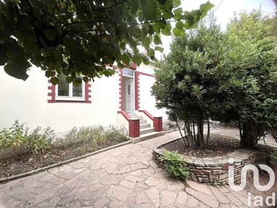 Maison - 96 m² - 3 pièces